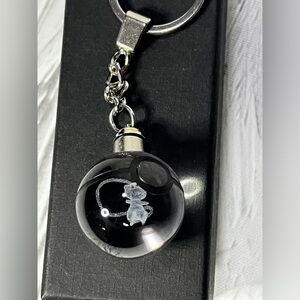 Pokemon MEW Crystal Ball Laser Figure Pokeball Led Light Changing Keychain